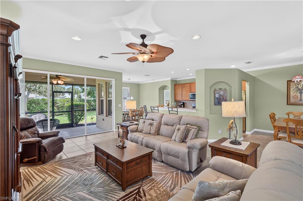 13818 Village Creek Dr Property Photo 2