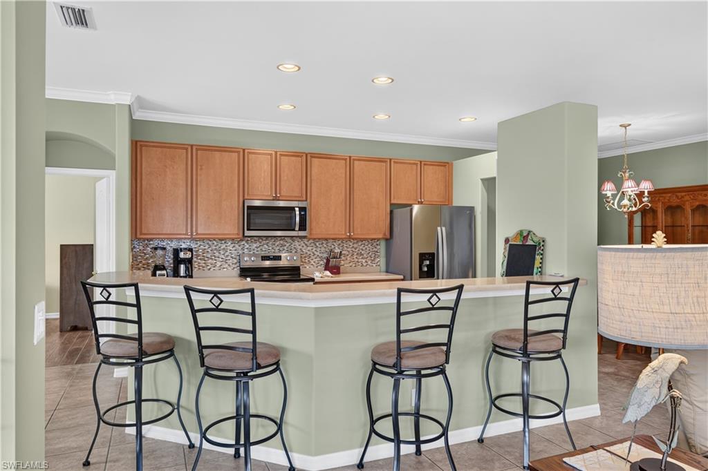 13818 Village Creek Dr Property Photo 15