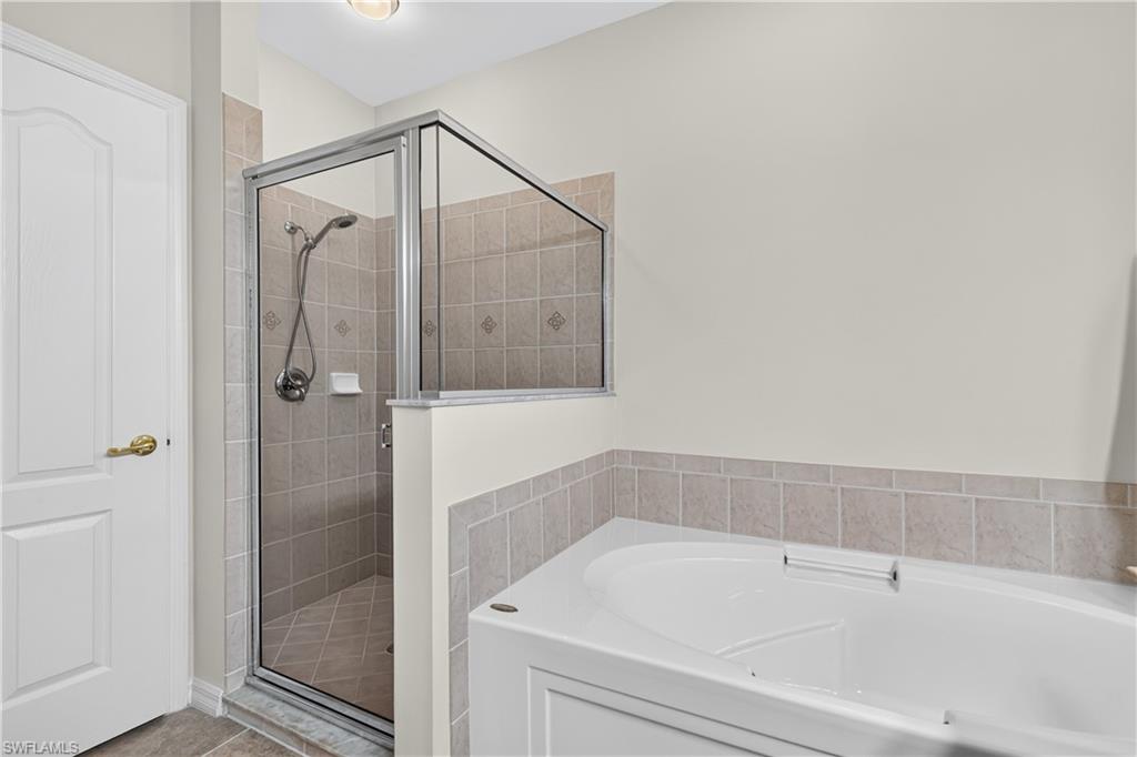 13818 Village Creek Dr Property Photo 22