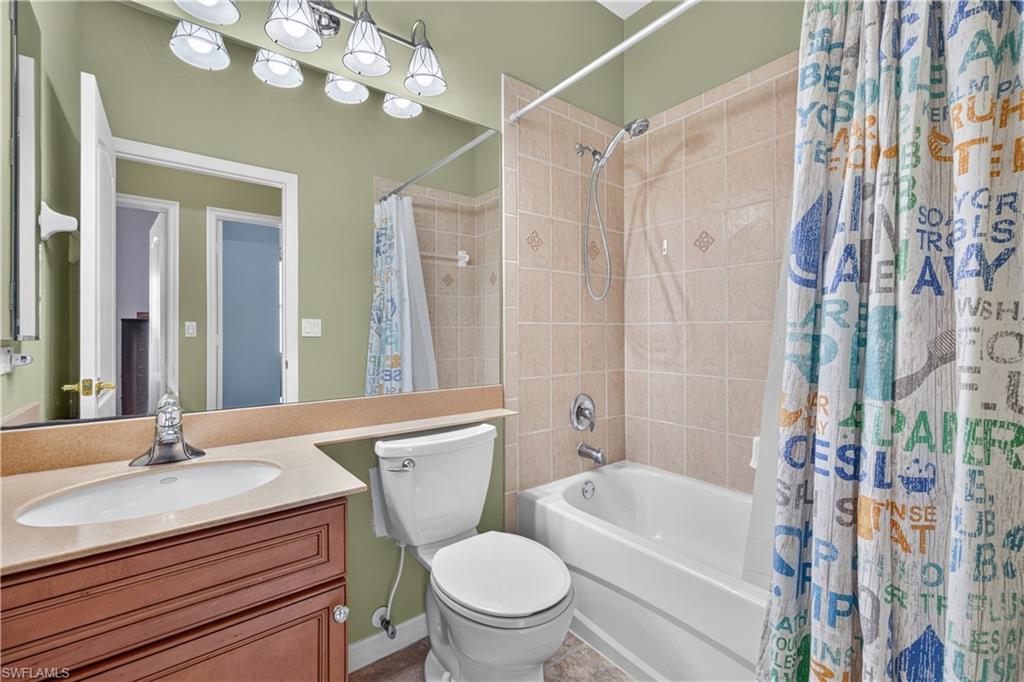 13818 Village Creek Dr Property Photo 31