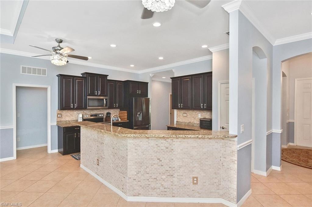 2549 Ashbury Cir Property Photo 13