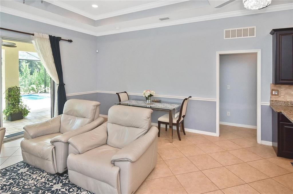 2549 Ashbury Cir Property Photo 17
