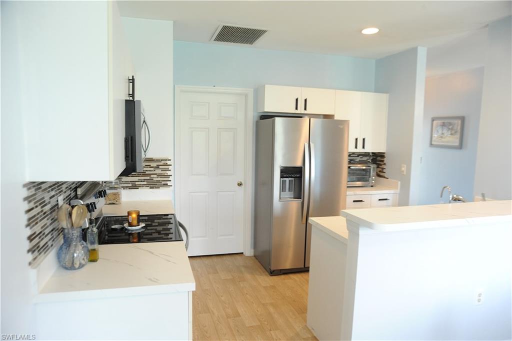 1220 Cloplon St E Property Photo 8