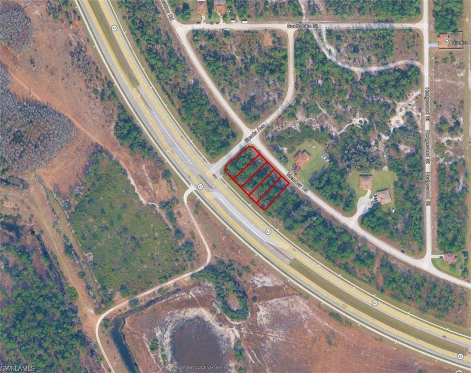 2500 Meadow Rd Property Photo 4