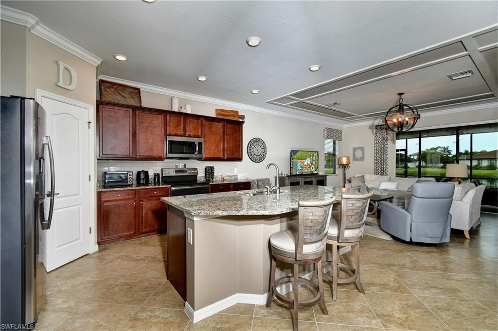 11608 Golden Oak Ter Property Photo 3