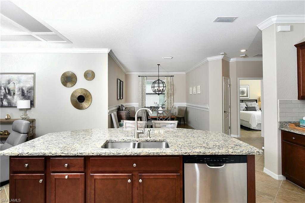 11608 Golden Oak Ter Property Photo 4