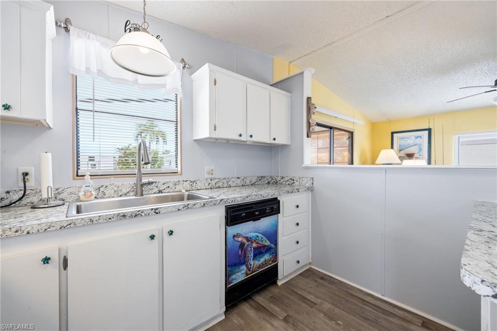 4931 Needle Fish Ln Property Photo 8