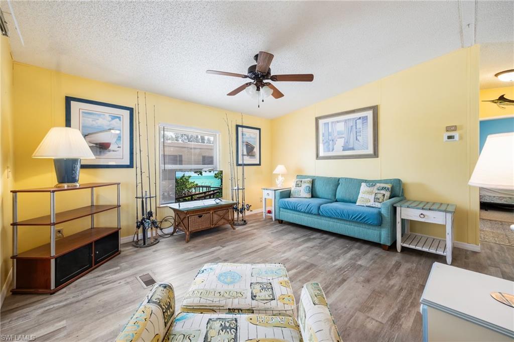 4931 Needle Fish Ln Property Photo 12