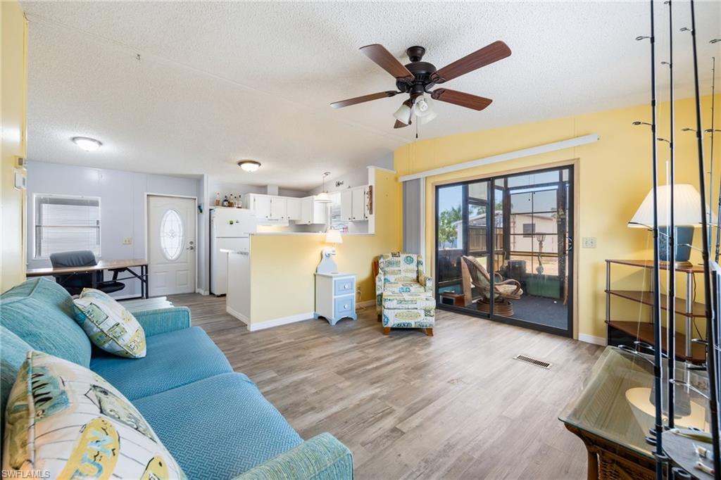 4931 Needle Fish Ln Property Photo 13