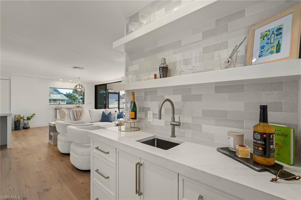 25 Beach Homes Property Photo 20