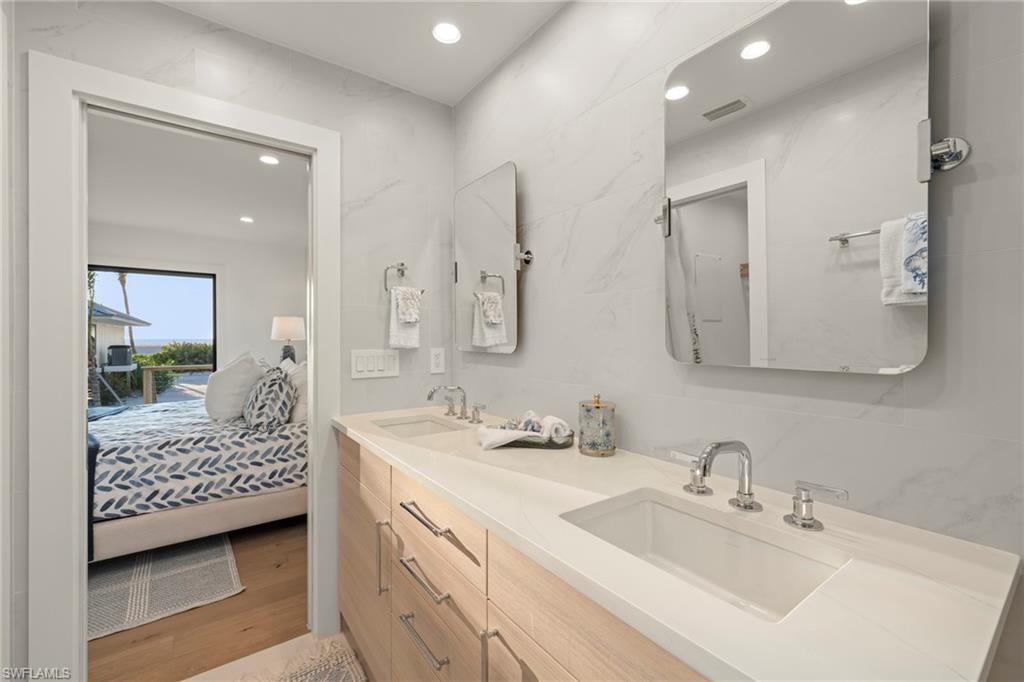 25 Beach Homes Property Photo 28