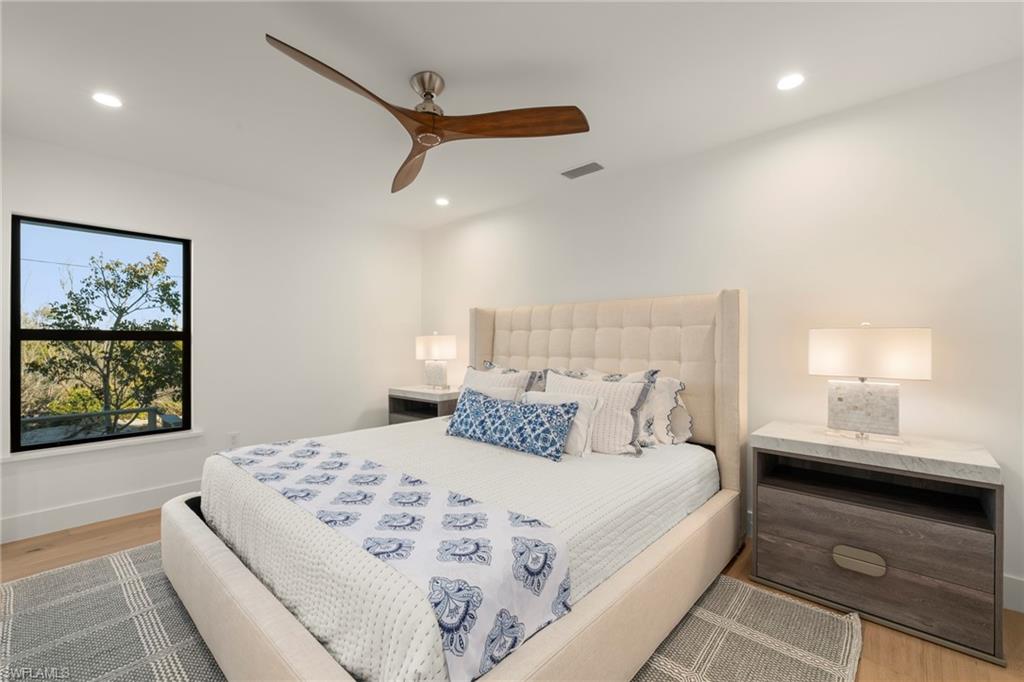 25 Beach Homes Property Photo 30