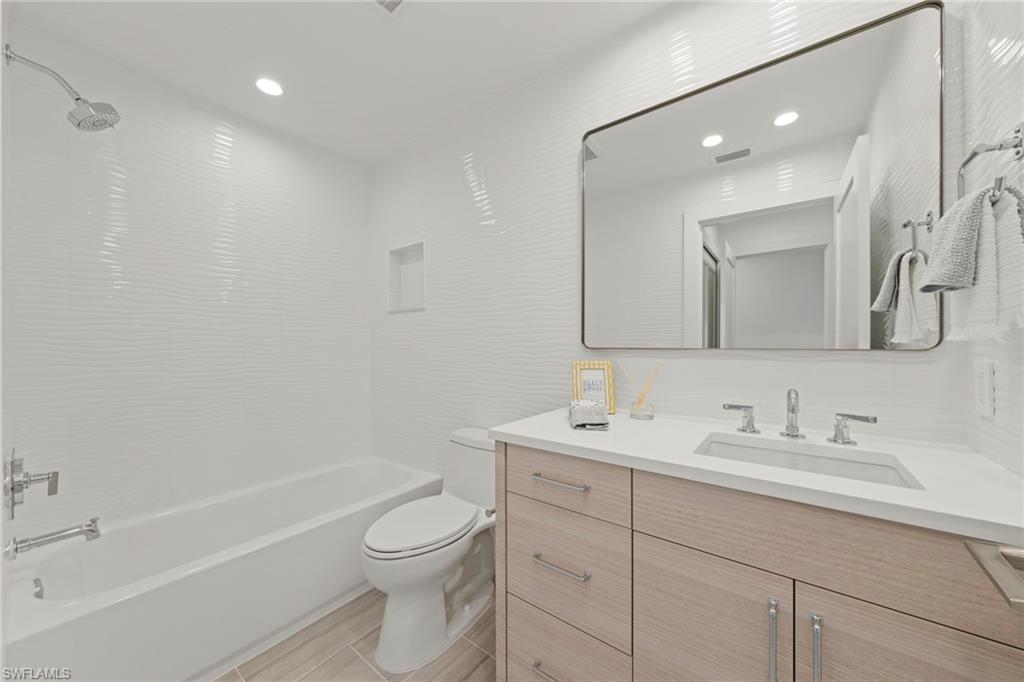 25 Beach Homes Property Photo 38