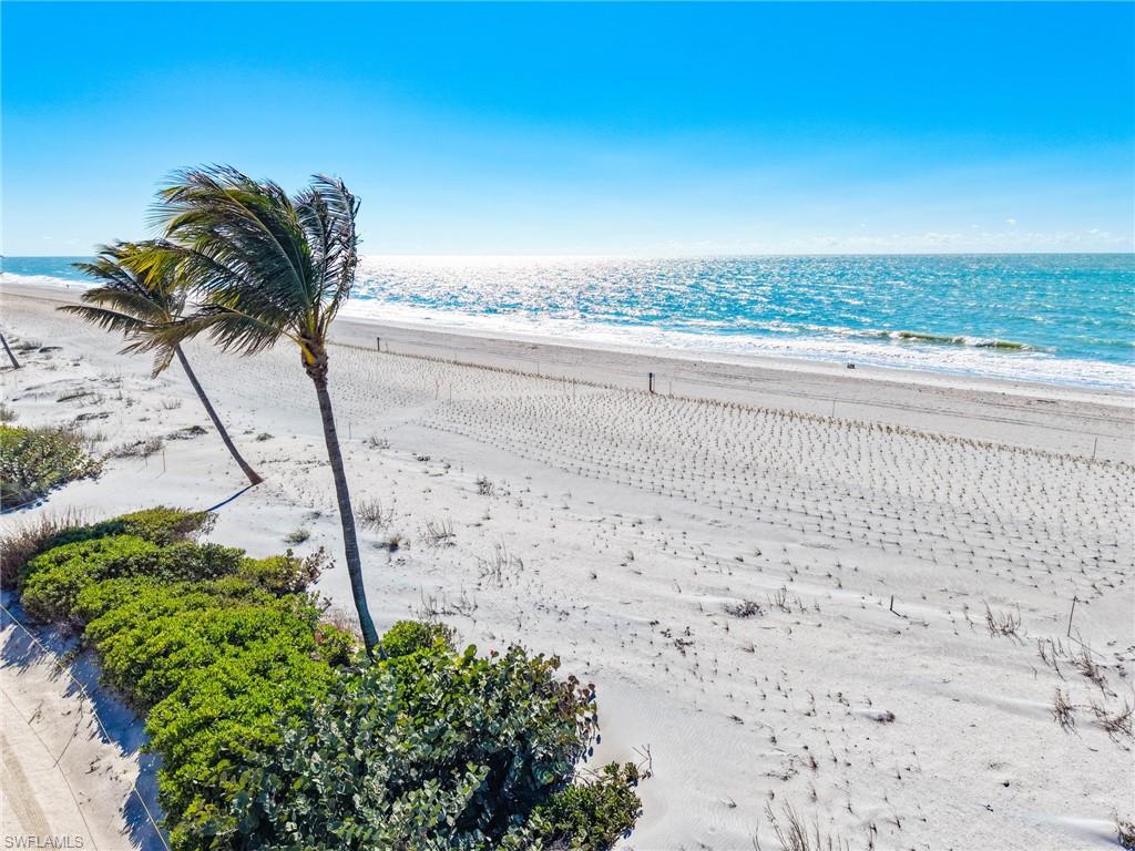 25 Beach Homes Property Photo 48