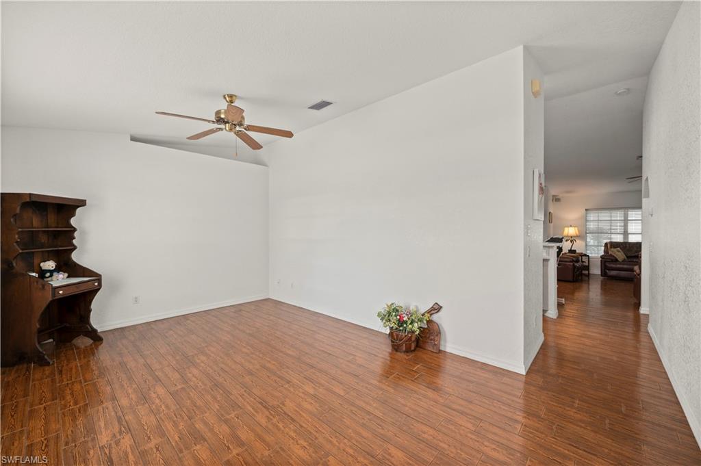 569 Rio Vista Ave Property Photo 8