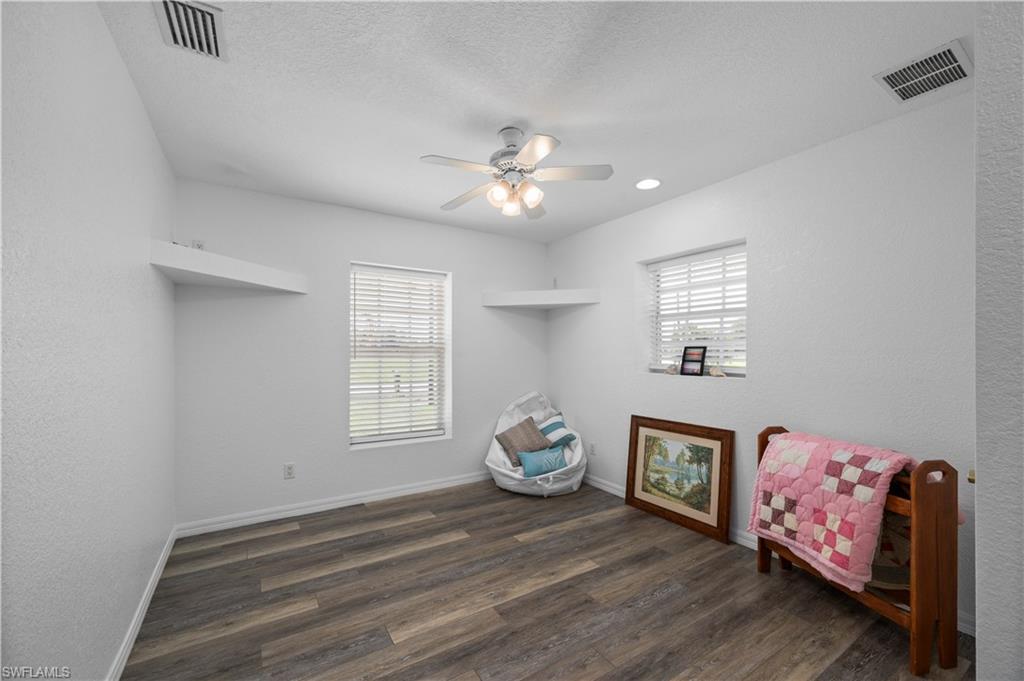 569 Rio Vista Ave Property Photo 30