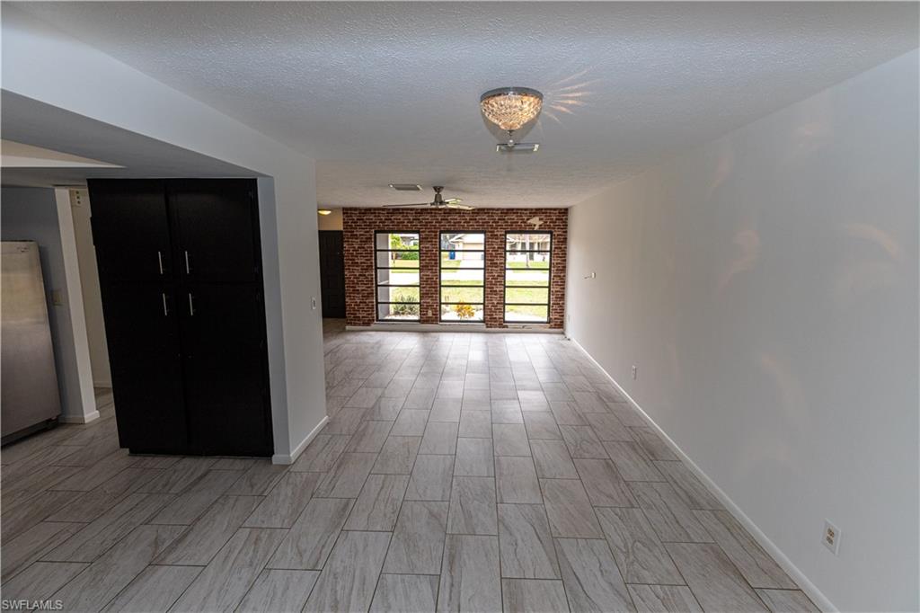 25572 Fenner Cir Property Photo 5