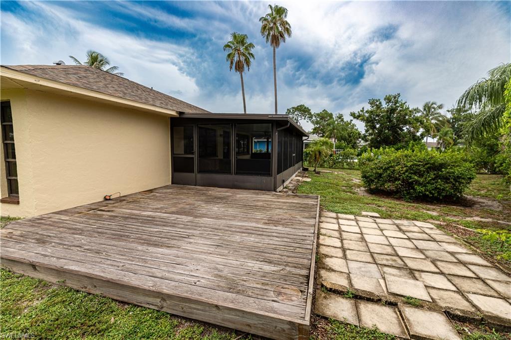25572 Fenner Cir Property Photo 18