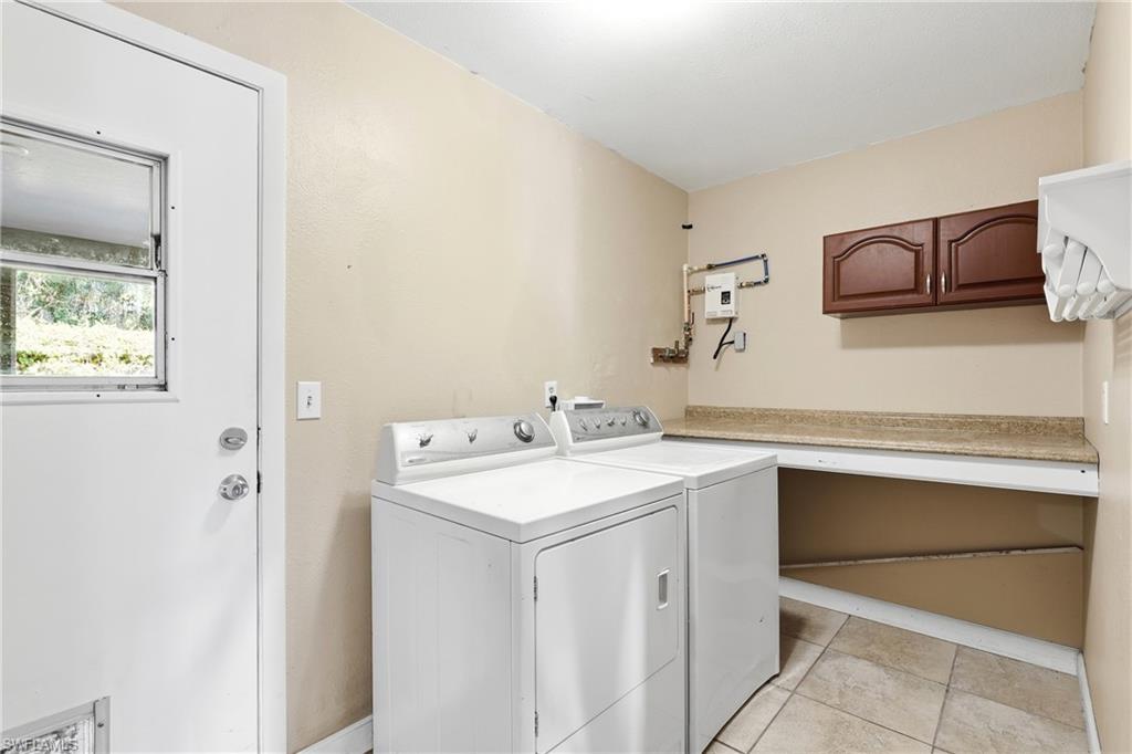 420 Grant St Property Photo 21