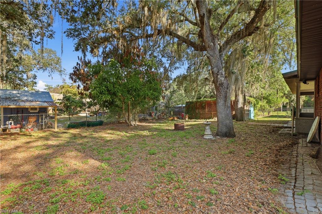 420 Grant St Property Photo 25