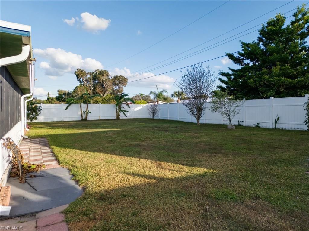 1416 Irondale St E Property Photo 3