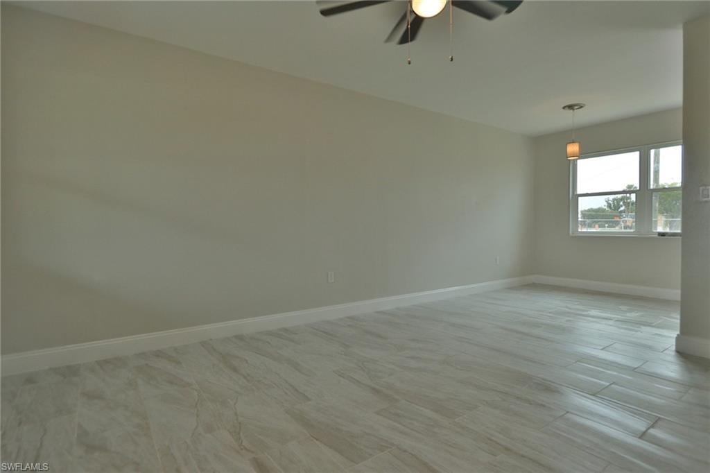 11 California Rd B Property Photo 9