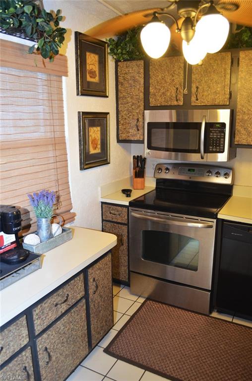 1624 Pine Valley Dr 118 Property Photo 18