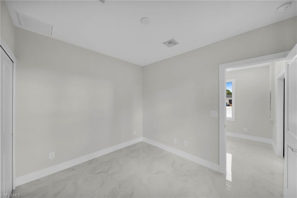 462 Lampion Ave S Property Photo 16