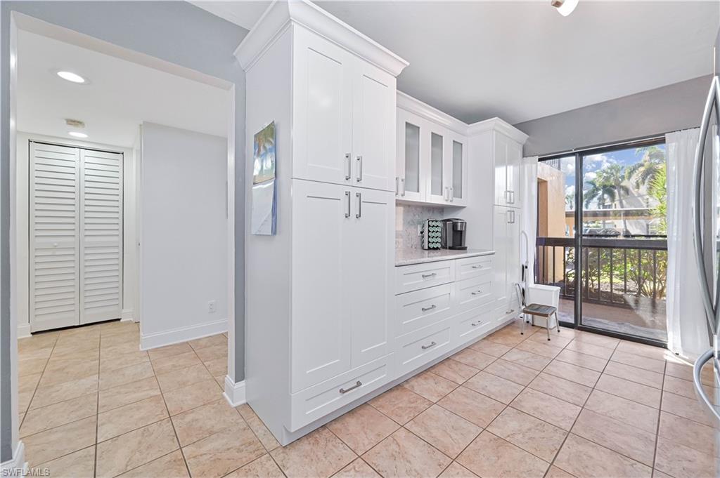 15488 Admiralty Cir 2 Property Photo 6