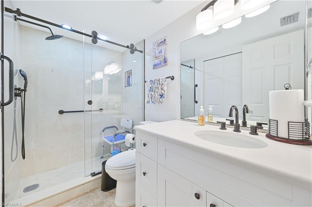 15488 Admiralty Cir 2 Property Photo 19