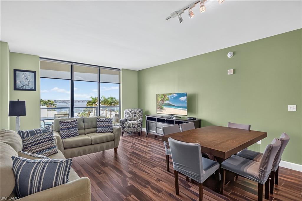 3000 Oasis Grand Blvd 505 Property Photo 5