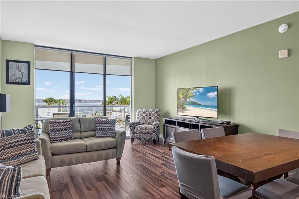 3000 Oasis Grand Blvd 505 Property Photo 6
