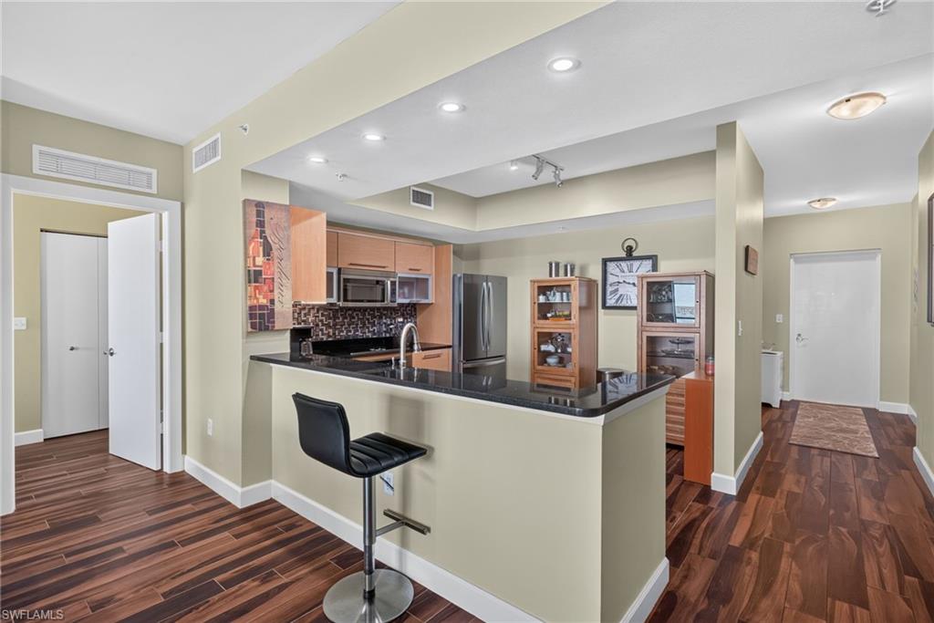 3000 Oasis Grand Blvd 505 Property Photo 12