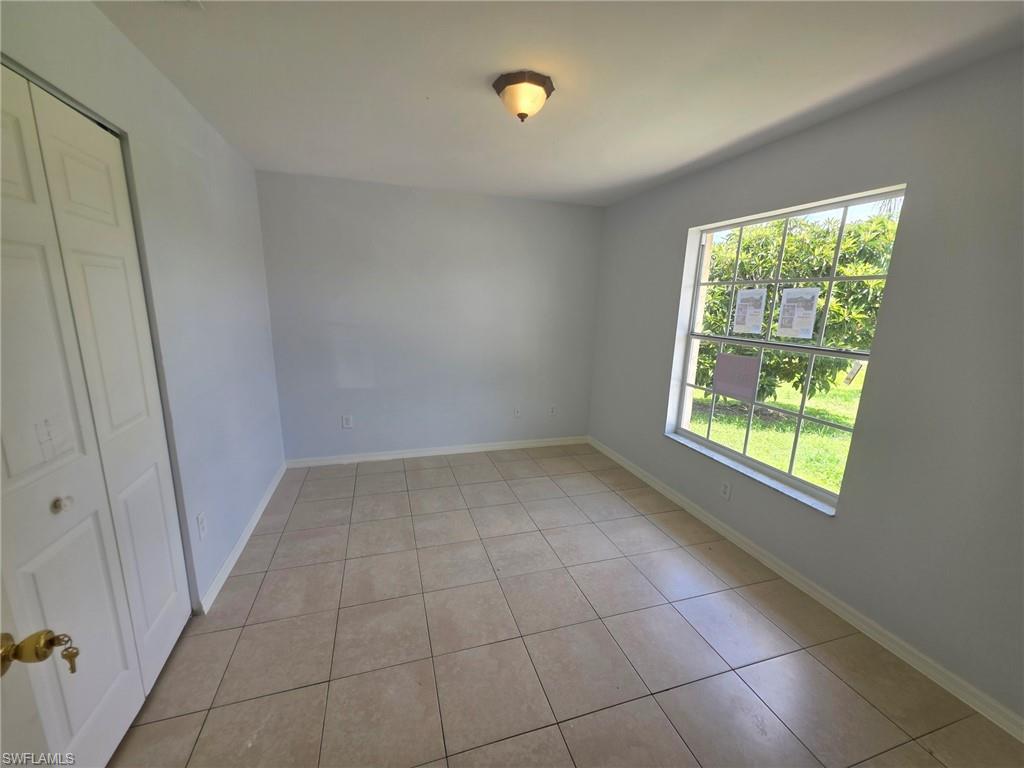 2420 Vernon Ave S Property Photo 4