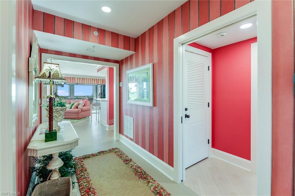 1647 Lands End Property Photo 6