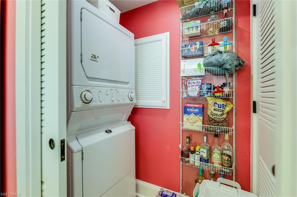 1647 Lands End Property Photo 9