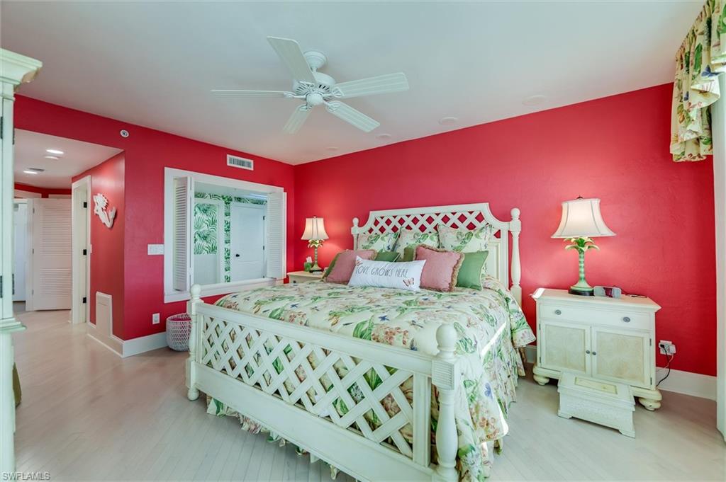 1647 Lands End Property Photo 24