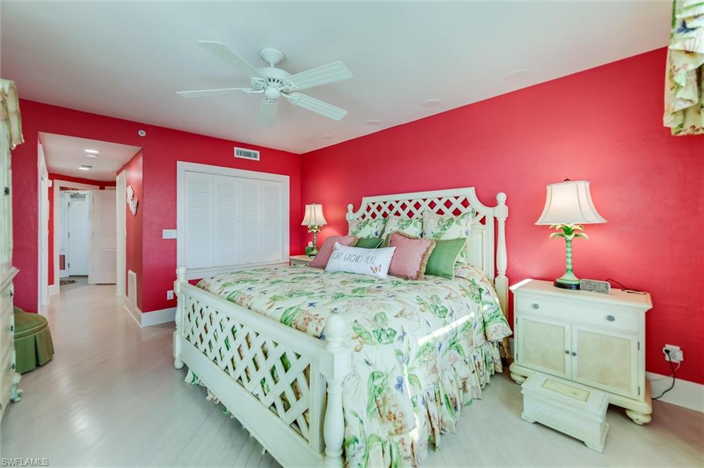 1647 Lands End Property Photo 25