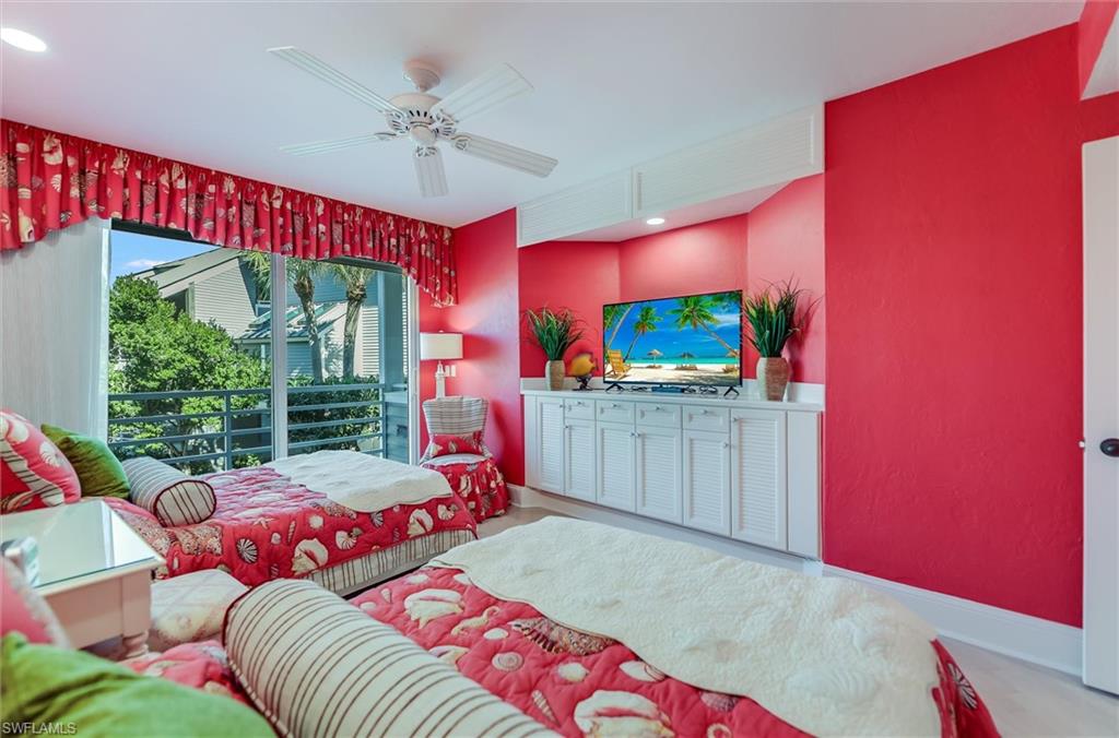 1647 Lands End Property Photo 32