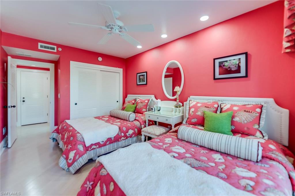 1647 Lands End Property Photo 33