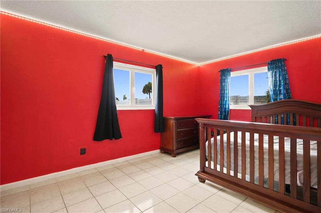 301 Hollywood St Property Photo 12