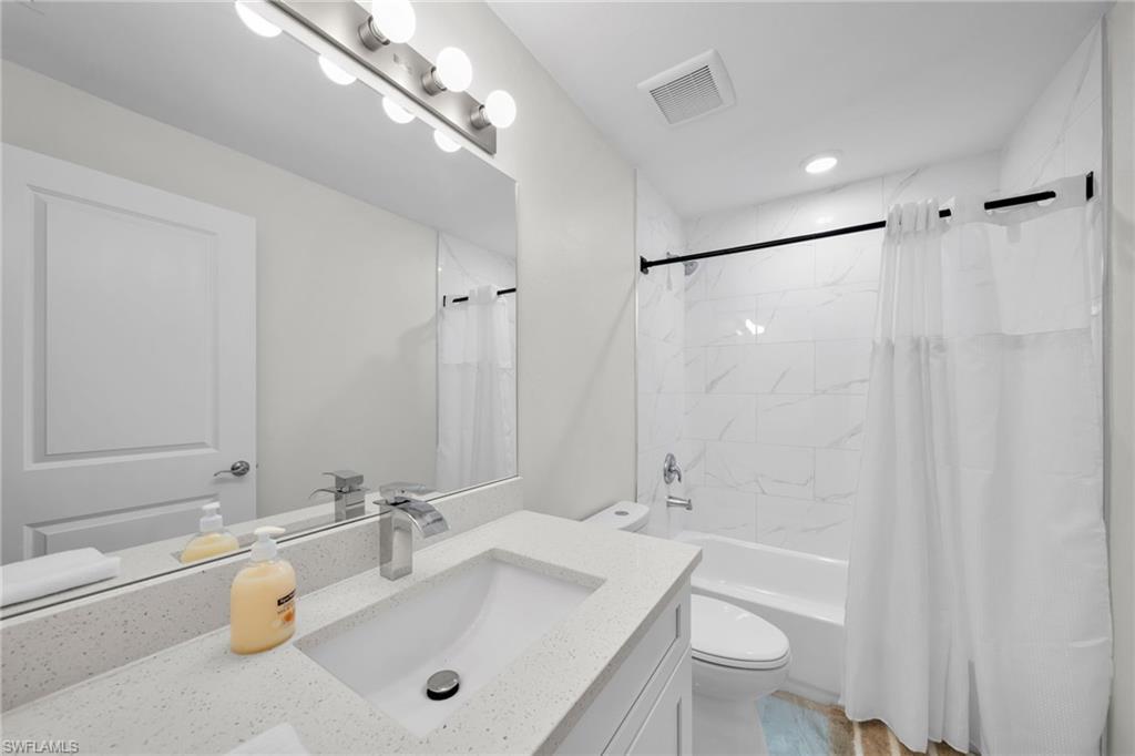 901a/901b Albany Ave Property Photo 11