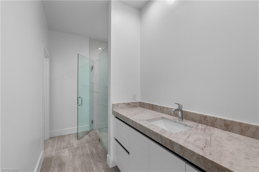 1142 Dutchess St E Property Photo 24