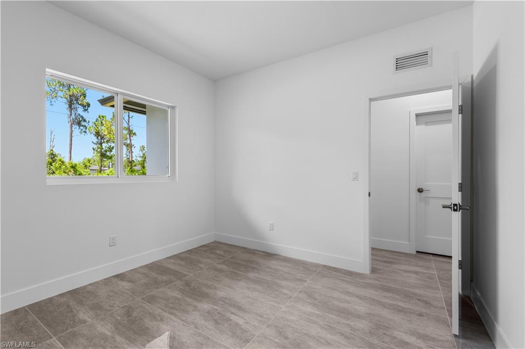 1142 Dutchess St E Property Photo 31