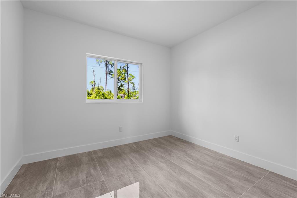 1142 Dutchess St E Property Photo 32
