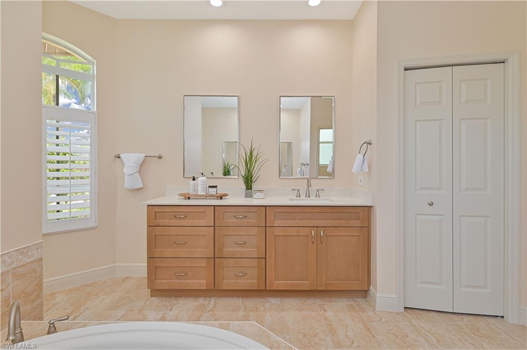5514 Merlyn Ln Property Photo 36