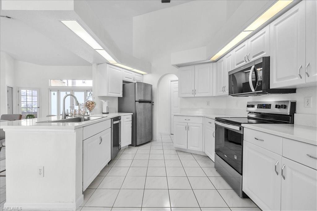 1916 Sw 53rd Ln Property Photo 11