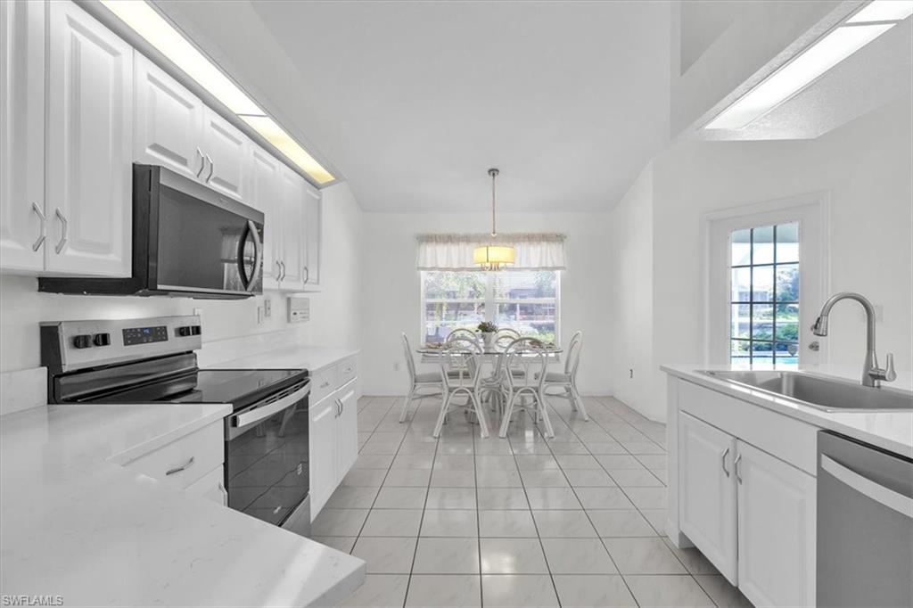 1916 Sw 53rd Ln Property Photo 12