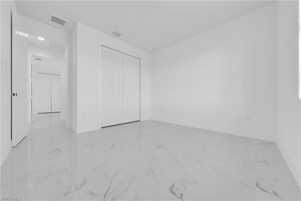 2503 62nd St W Property Photo 15