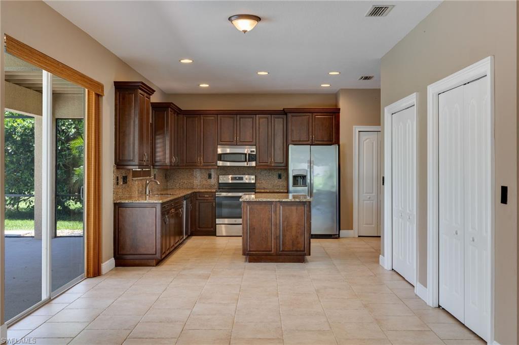 20886 Torre Del Lago St Property Photo 9